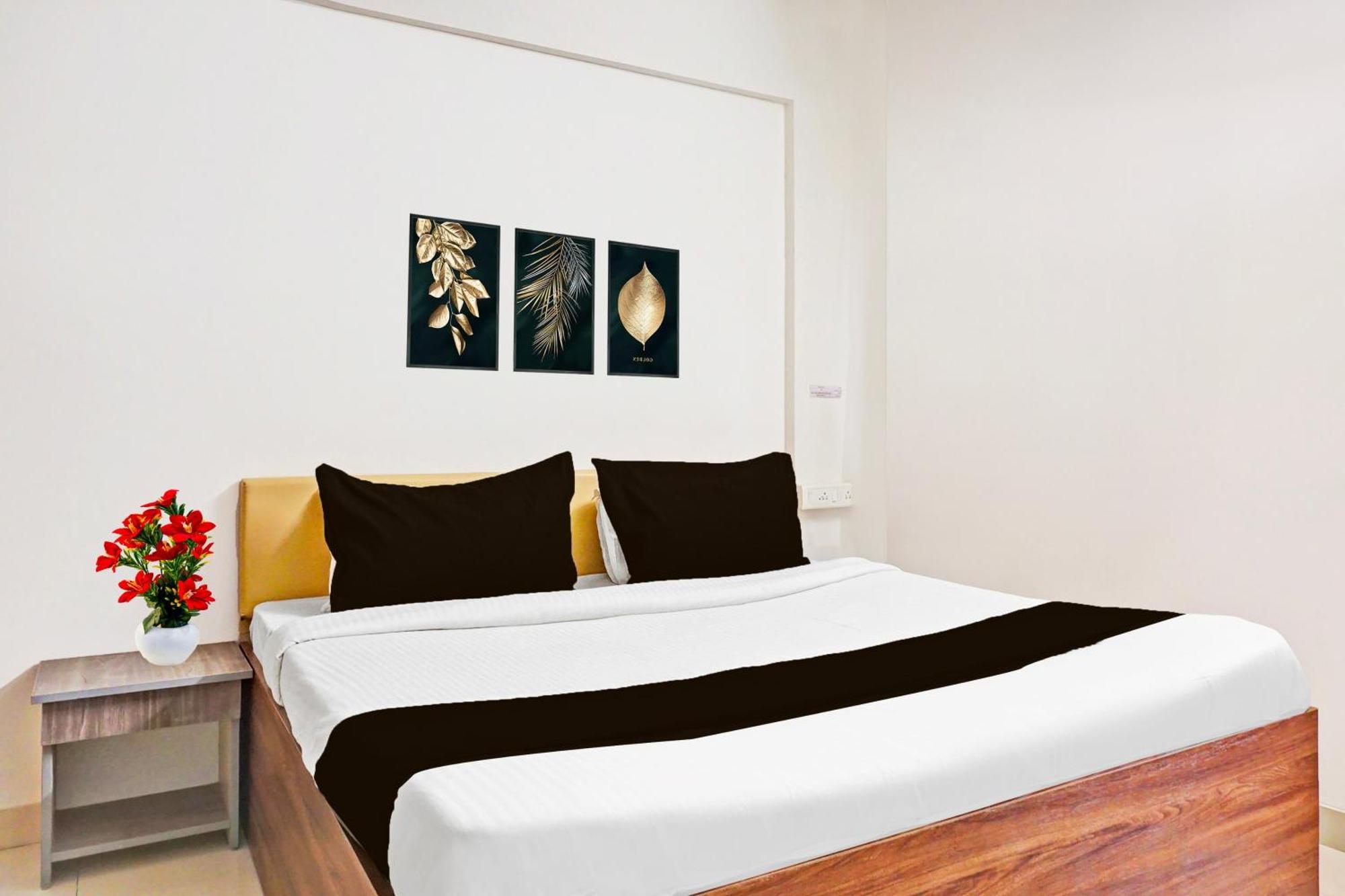 Super Collection O Baner Formerly Seven Hills Dapuri ภายนอก รูปภาพ