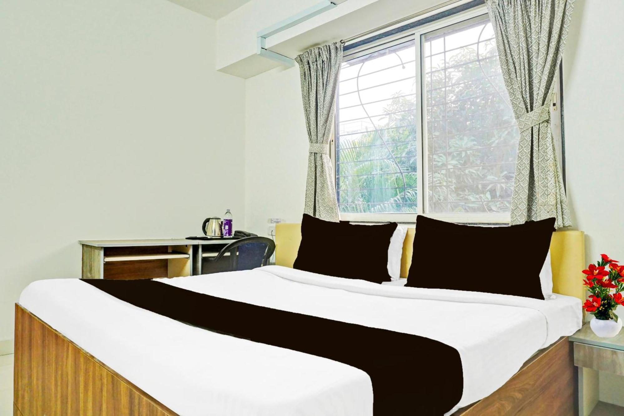 Super Collection O Baner Formerly Seven Hills Dapuri ภายนอก รูปภาพ